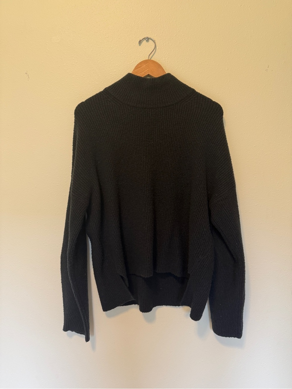 Abercrombie & Fitch Navy Ribbed Turtleneck Sweater